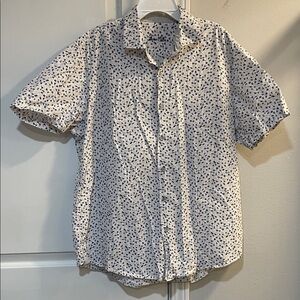 Men's White and Blue Patterned Shirt